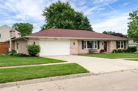 1396 Surrey Rd, Vandalia, OH 45377
