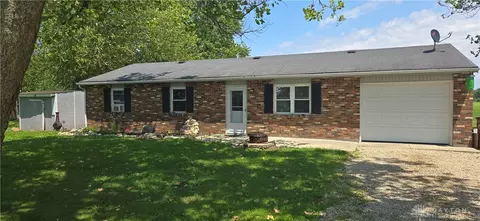 1332 Surface Rd, Eaton, OH 45320