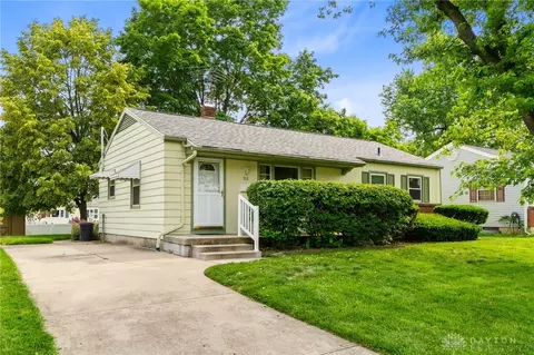 912 N Westedge Dr, Tipp City, OH 45371