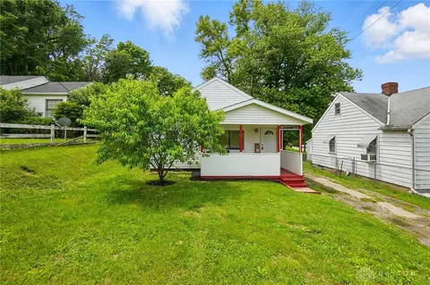 2718 Lagonda Ave, Springfield, OH 45503 photo 3