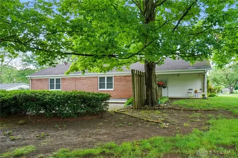 Exterior - 5752 E Decker Rd, Franklin, OH 45005 photo 4 of 16