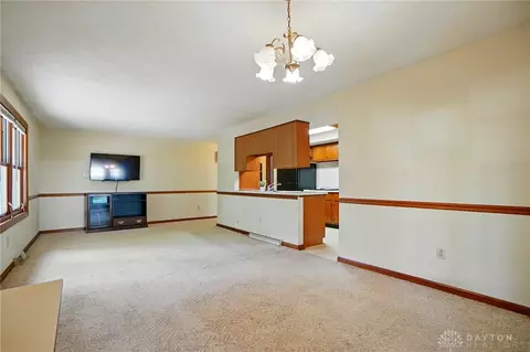 Living - 5752 E Decker Rd, Franklin, OH 45005 photo 6 of 6