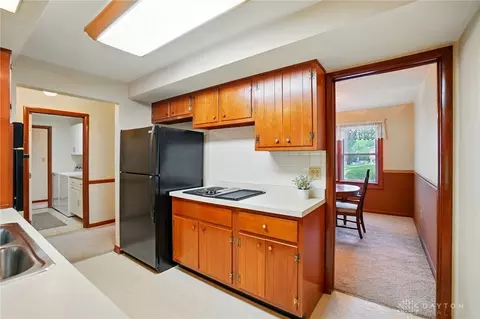 Kitchen - 5752 E Decker Rd, Franklin, OH 45005 photo 3 of 5