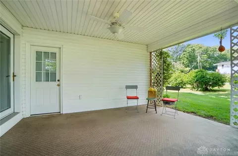 Exterior - 5752 E Decker Rd, Franklin, OH 45005 photo 8 of 16