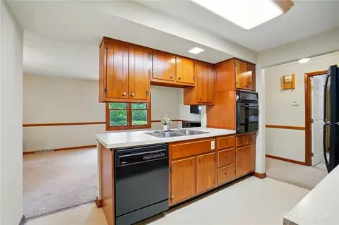 Kitchen - 5752 E Decker Rd, Franklin, OH 45005 photo 1 of 5