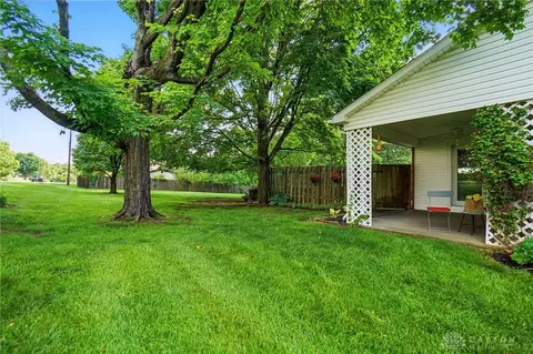 Exterior - 5752 E Decker Rd, Franklin, OH 45005 photo 6 of 16