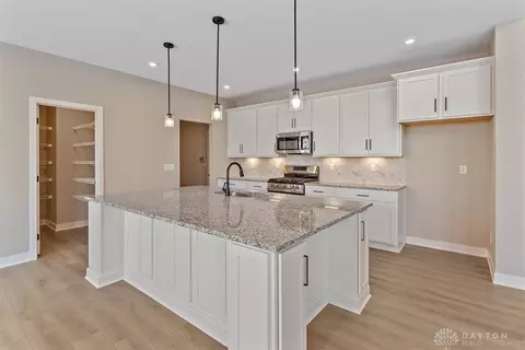 5482 Sheldon Close Rd, Middletown, OH 45005 photo 2