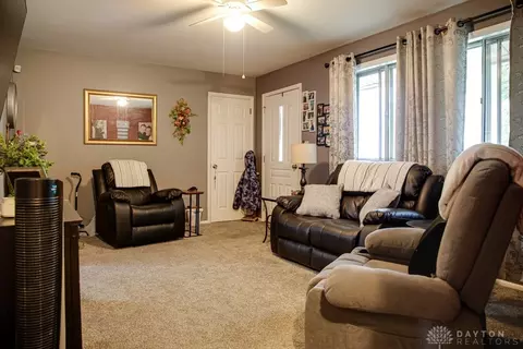 Living - 6 Dayspring Dr, Hamilton, OH 45015 photo 3 of 3
