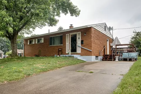 Exterior - 6 Dayspring Dr, Hamilton, OH 45015 photo 2 of 6