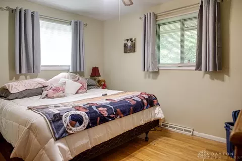 Bedroom - 6 Dayspring Dr, Hamilton, OH 45015 photo 2 of 3
