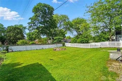 1437 Abingdon Rd, Kettering, OH 45409 photo 24