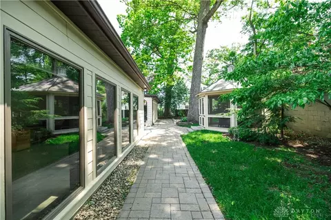 125 Hawthorne Rd, Springfield, OH 45504