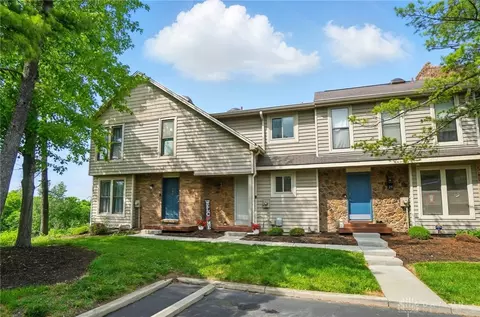 22 Overlook Ct, Fairfield, OH 45014