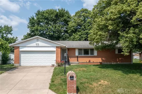 200 Sharon Dr, Piqua, OH 45356