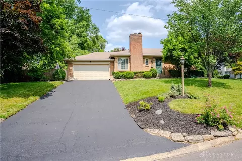 3620 Strathmoor Dr, Dayton, OH 45429