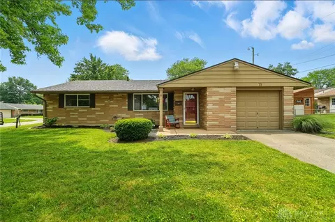 75 Royal Dr, Springboro, OH 45066