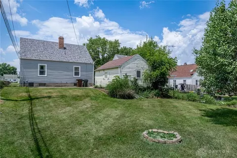 2032 E Bataan Dr, Dayton, OH 45420 photo 25