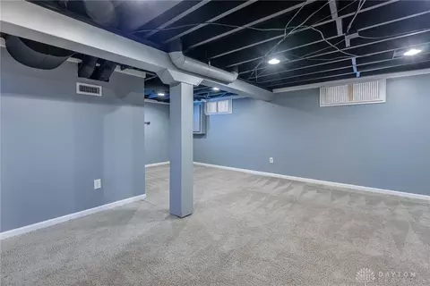 2032 E Bataan Dr, Dayton, OH 45420 photo 15