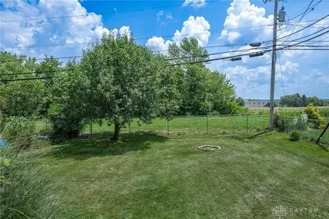 2032 E Bataan Dr, Dayton, OH 45420 photo 26