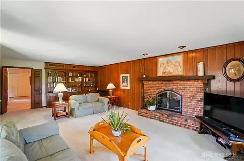 Living - 744 Murrell Dr, Kettering, OH 45429 photo 4 of 4