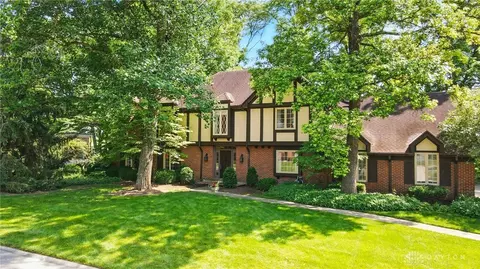 744 Murrell Dr, Kettering, OH 45429