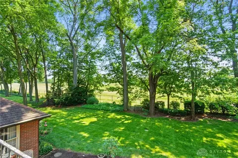 Exterior - 744 Murrell Dr, Kettering, OH 45429 photo 6 of 9