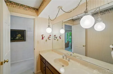 Bath - 744 Murrell Dr, Kettering, OH 45429 photo 1 of 5
