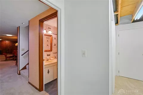 Entry Way - 744 Murrell Dr, Kettering, OH 45429 photo 15 of 16