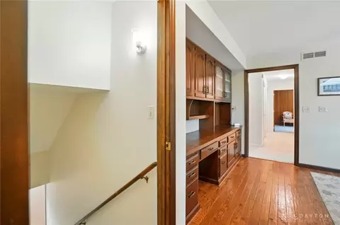 Entry Way - 744 Murrell Dr, Kettering, OH 45429 photo 14 of 16