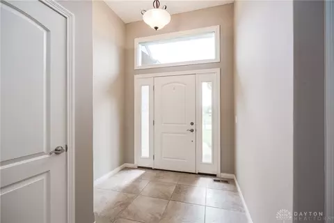 Entry Way - 6566 Rising Sun Ct, Waynesville, OH 45068 photo 2 of 3