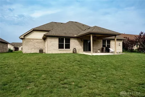 Exterior - 6566 Rising Sun Ct, Waynesville, OH 45068 photo 7 of 8