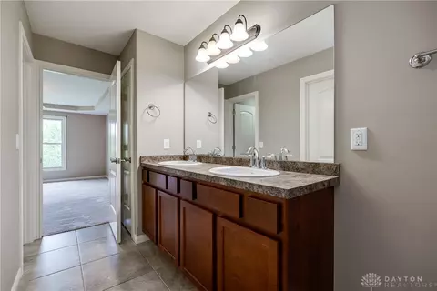 Bath - 6566 Rising Sun Ct, Waynesville, OH 45068 photo 2 of 3