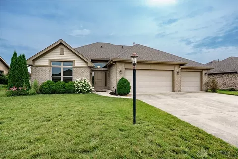 Exterior - 6566 Rising Sun Ct, Waynesville, OH 45068 photo 4 of 8