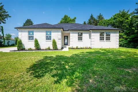 8613 Byers Rd, Miamisburg, OH 45342