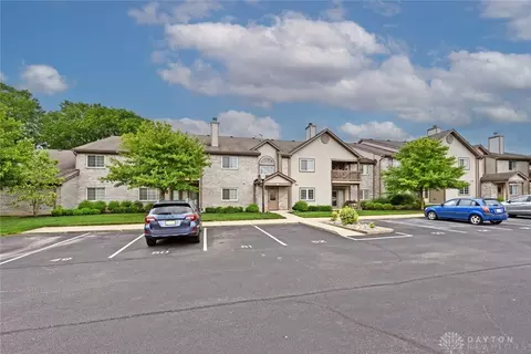 1715 Piper Ln, Centerville, OH 45440