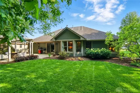 55 Artesian Ct, Springboro, OH 45066 photo 2