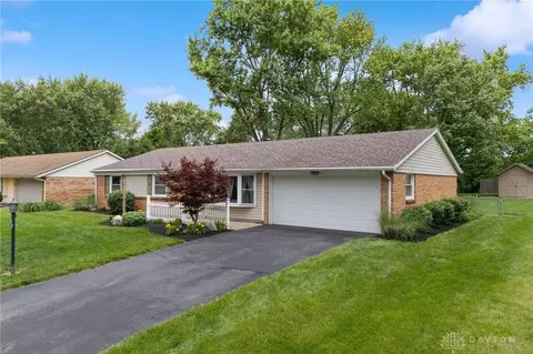 15 Gracewood Dr, Centerville, OH 45458 photo 3
