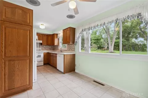 15 Gracewood Dr, Centerville, OH 45458 photo 15