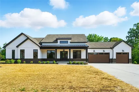 8559 Wandering Brook Way, Waynesville, OH 45068