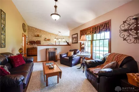 Living - 4459 Thornview Dr, Morrow, OH 45152 photo 1 of 3