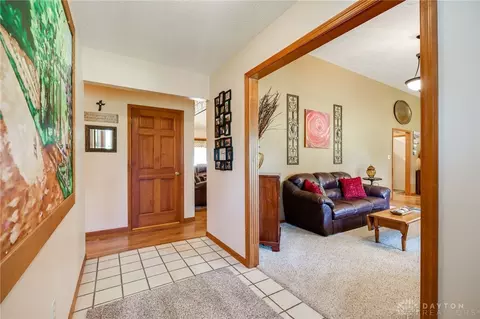 Entry Way - 4459 Thornview Dr, Morrow, OH 45152 photo 2 of 2