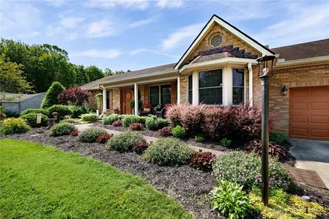 Exterior - 4459 Thornview Dr, Morrow, OH 45152 photo 4 of 14