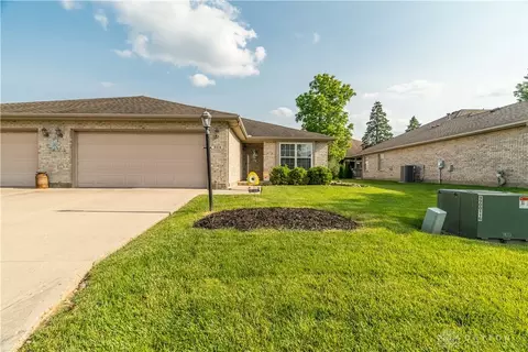 324 Kristina Lynn Pl, Englewood, OH 45322