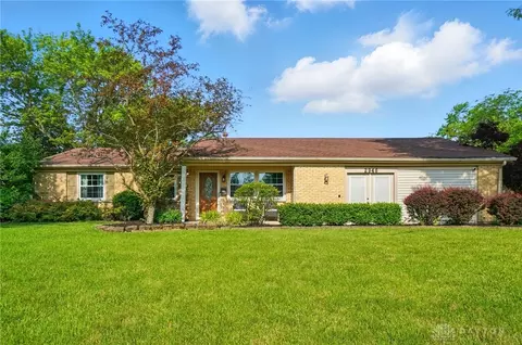 2946 Rockledge Trl, Beavercreek, OH 45430