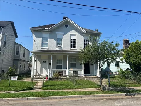211 W 70th St, Cincinnati, OH 45216