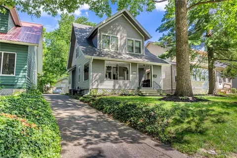 1525 Crescent Blvd, Kettering, OH 45409