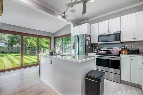 1525 Crescent Blvd, Kettering, OH 45409 photo 12