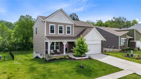 1466 Catford Ct, Fairborn, OH 45324