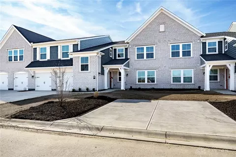 2673 Verdant Ln, Fairborn, OH 45324