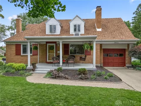 3611 Delaine Ave, Kettering, OH 45429